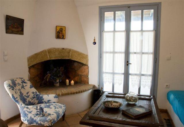 Windmill Studios Apartment Livadi (Kythira)
